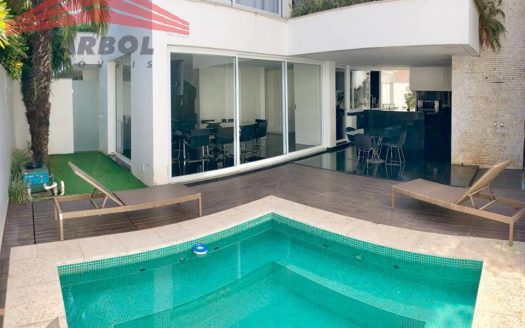Casa em Condomínio à venda