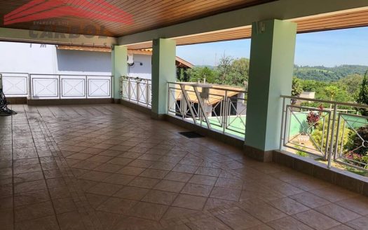 Casa em Condomínio à venda