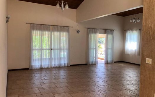 Casa em Condomínio à venda