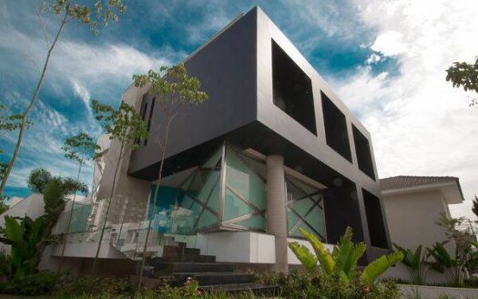 Casa em Condomínio à venda