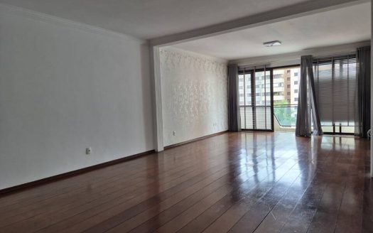 Apartamento à venda