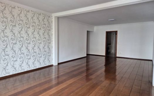 Apartamento à venda
