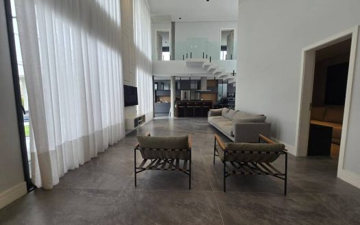 Casa em Condomínio à venda