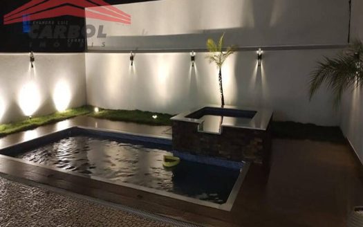Casa em Condomínio à venda