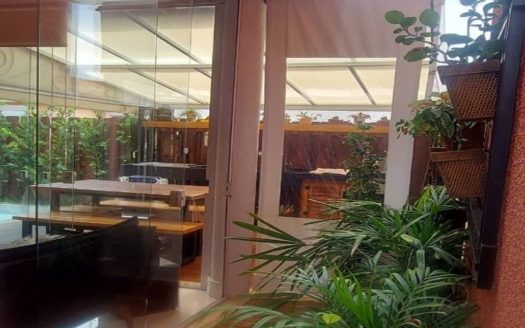 Casa em Condomínio à venda