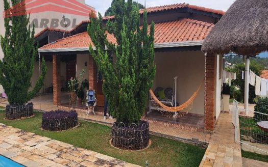 Casa em Condomínio à venda