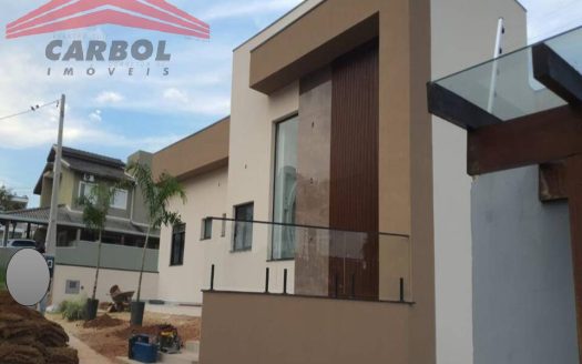 Casa em Condomínio à venda
