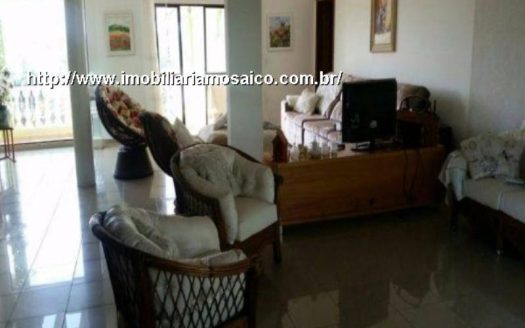 Casa em Condomínio à venda