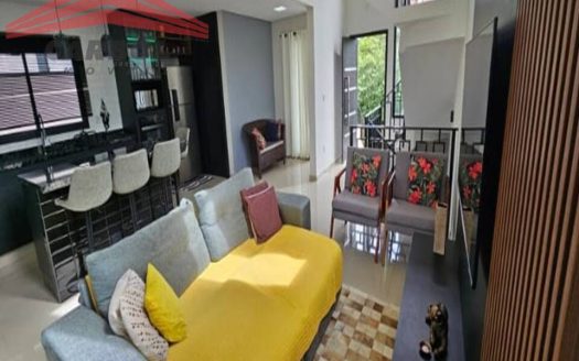 Casa em Condomínio à venda