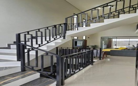 Casa em Condomínio à venda