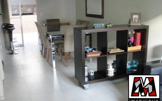 Casa em Condomínio à venda