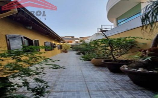 Casa em Condomínio à venda