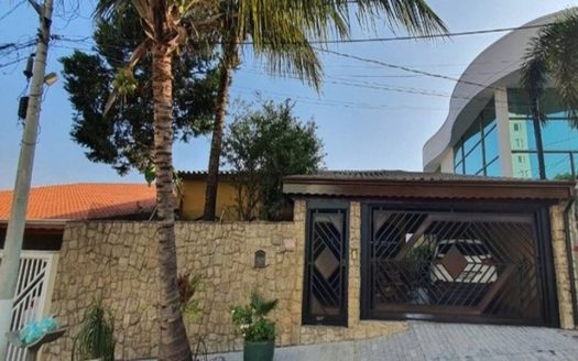 Casa em Condomínio à venda