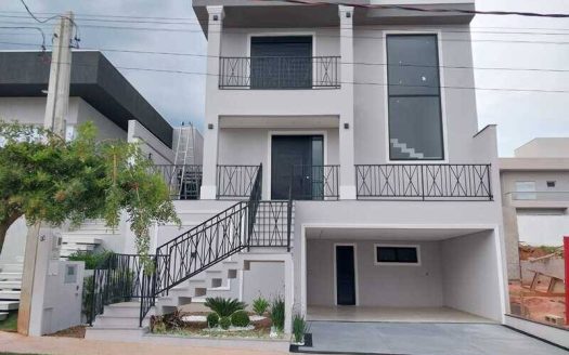 Casa em Condomínio à venda