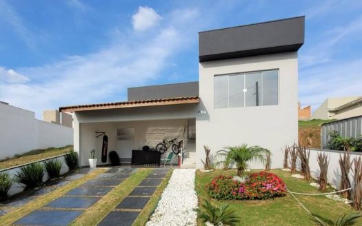 Casa em Condomínio à venda