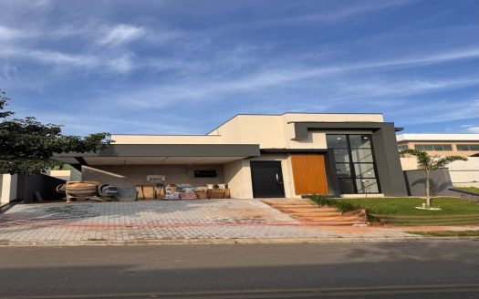 Casa em Condomínio à venda