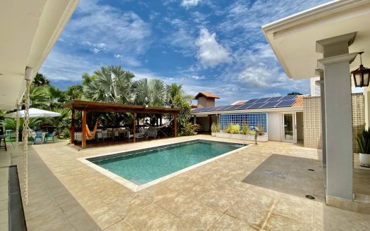Casa em Condomínio à venda