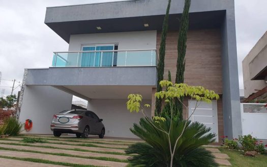 Casa em Condomínio à venda