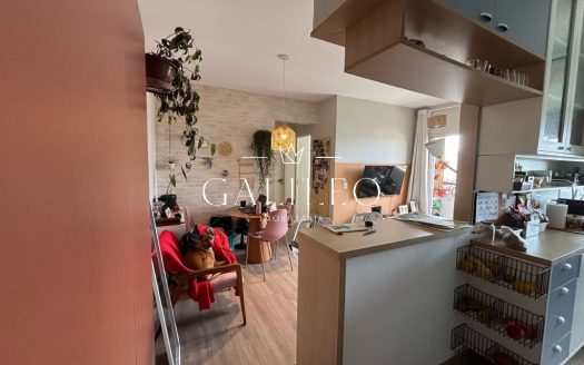 Apartamento à venda