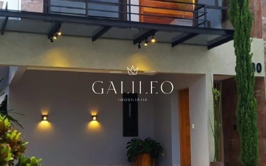 Casa em Condomínio à venda