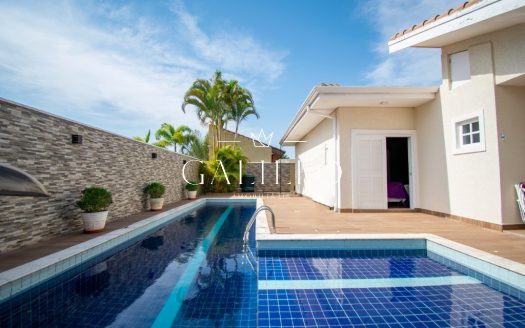 Casa em Condomínio à venda