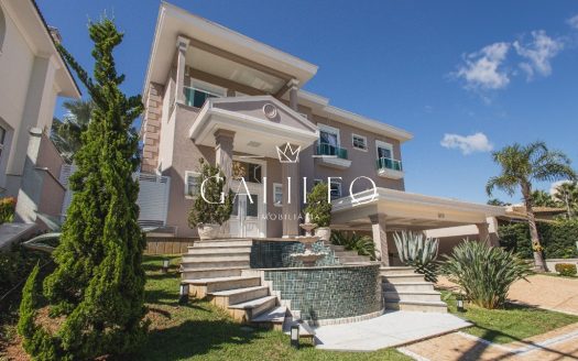 Casa em Condomínio à venda