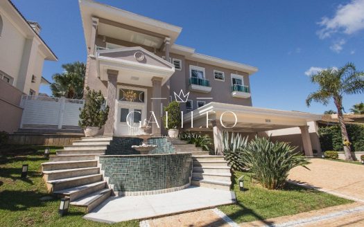 Casa em Condomínio à venda
