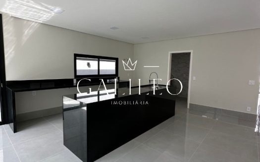 Casa em Condomínio à venda