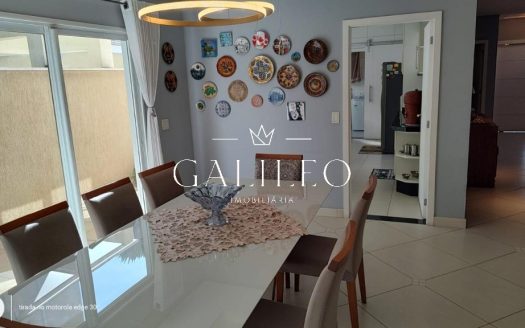 Casa em Condomínio à venda