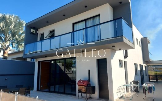 Casa em Condomínio à venda