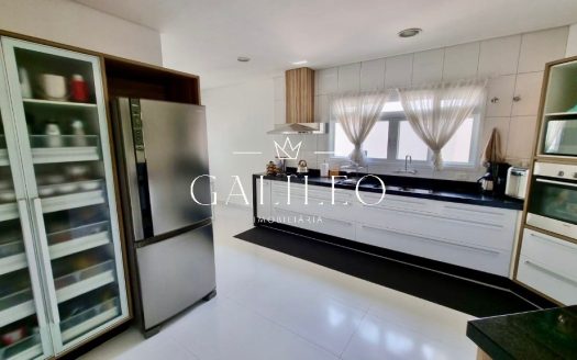 Casa em Condomínio à venda