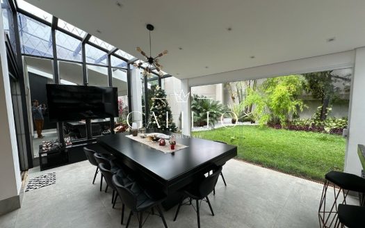 Casa em Condomínio à venda