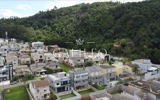 Casa em Condomínio à venda