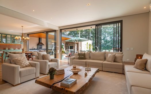 Casa em Condomínio à venda