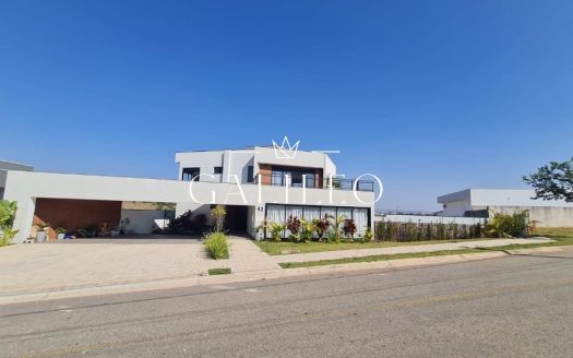 Casa em Condomínio à venda