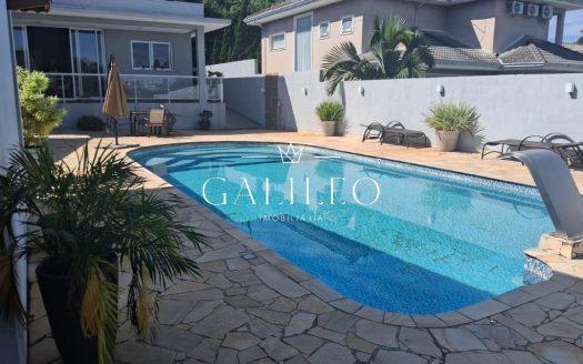 Casa em Condomínio à venda