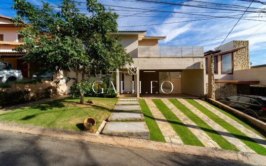 Casa em Condomínio à venda