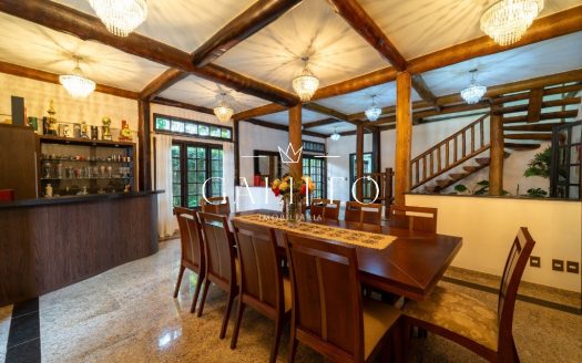 Casa em Condomínio à venda