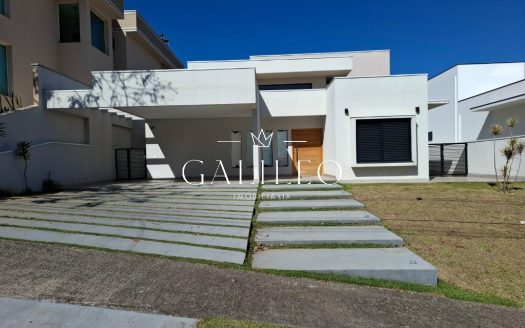 Casa em Condomínio à venda