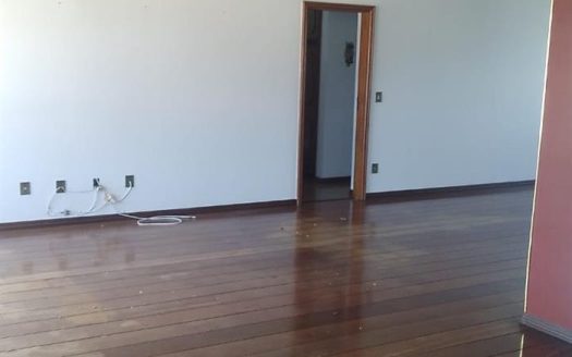 Apartamento à venda