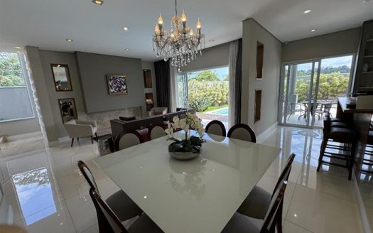 Casa em Condomínio à venda
