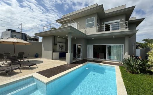 Casa em Condomínio à venda