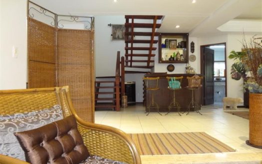 Casa em Condomínio à venda
