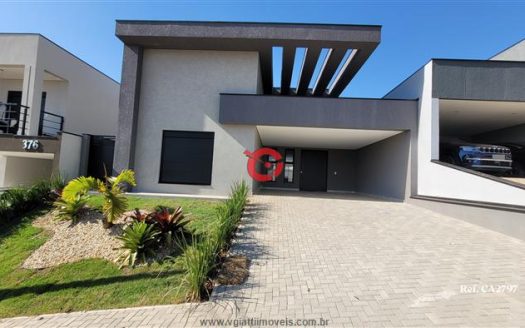 Casa em Condomínio à venda