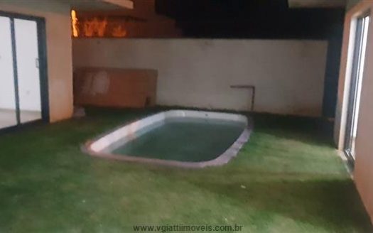Casa em Condomínio à venda