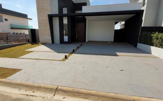 Casa em Condomínio à venda