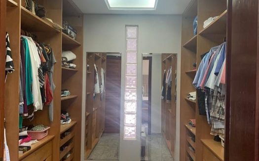 Casa em Condomínio à venda