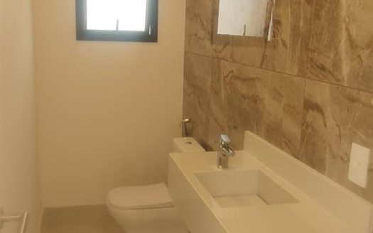 Casa em Condomínio à venda
