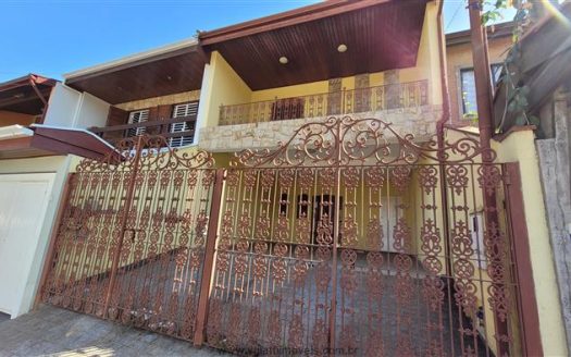 Casa à venda