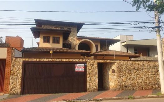 Casa à venda